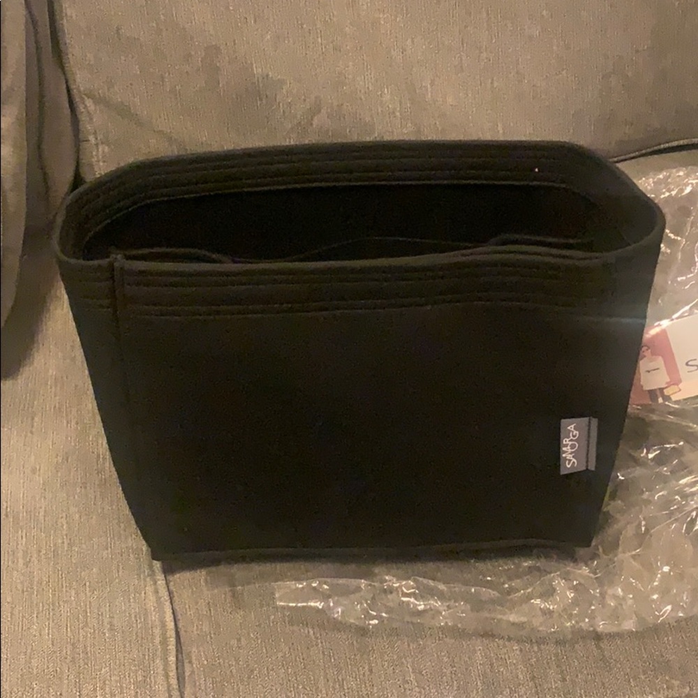 NEW. Samorga purse liner, organizer. Black felt